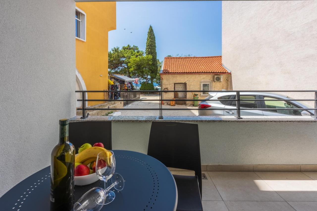 Luxury Apartments Lovorka 1 & 2**** Selce Dış mekan fotoğraf